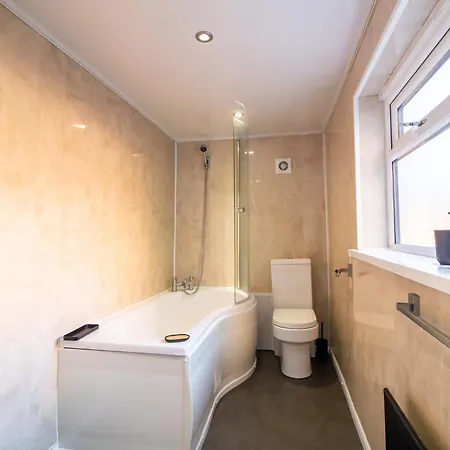 Outhouse Hideaway! Perfect For Long Garden * Middlesbrough